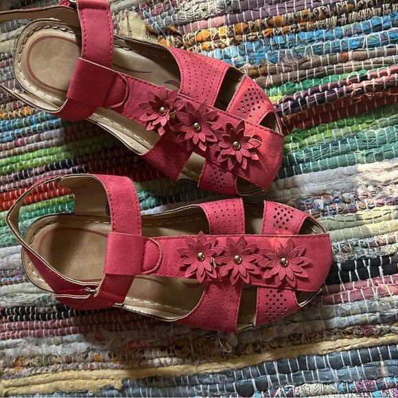 Elegant Pink Floral Women's Sandals Size 39/8 - Picture 16 of 16